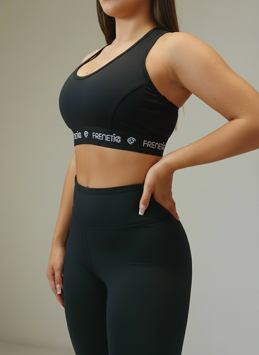 GINNY-01 fekete-FRENETIC szivacsbetétes sportmelltartó – birkozó háttal