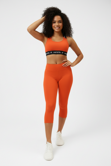 HANGA – 23-Piros-Női sportos háromnegyedes nadrág